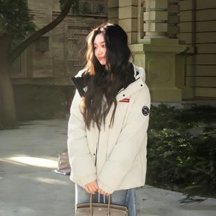 鸭鸭短款羽绒外套女士白色羽绒服2025新款立领防风超厚保暖冬装