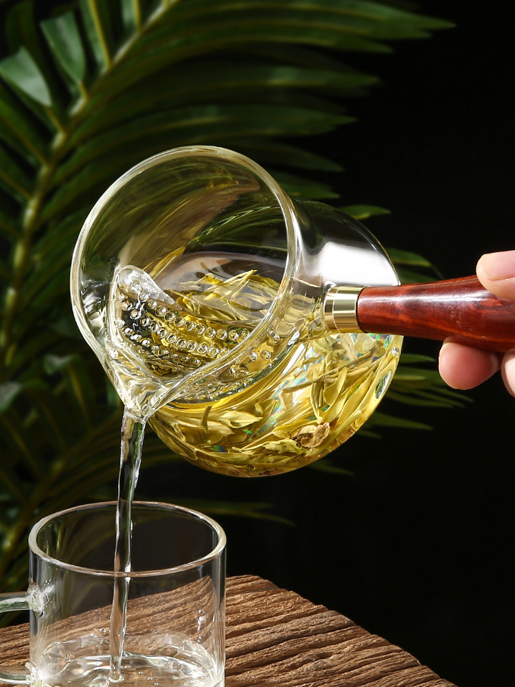 玻璃公道杯加厚耐热分茶器侧把茶漏一体绿茶泡茶器过滤月牙公道杯,餐饮具,公道杯,淘宝优惠券,粉丝福利购,淘宝优惠卷