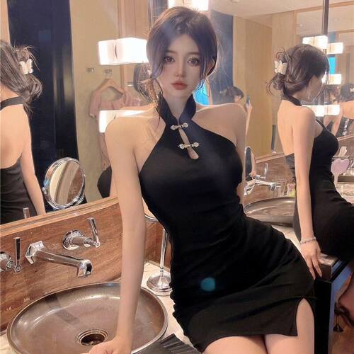 少女性感露肩挂脖连衣裙旗袍短裙子ins复古气质性感开叉包臀裙