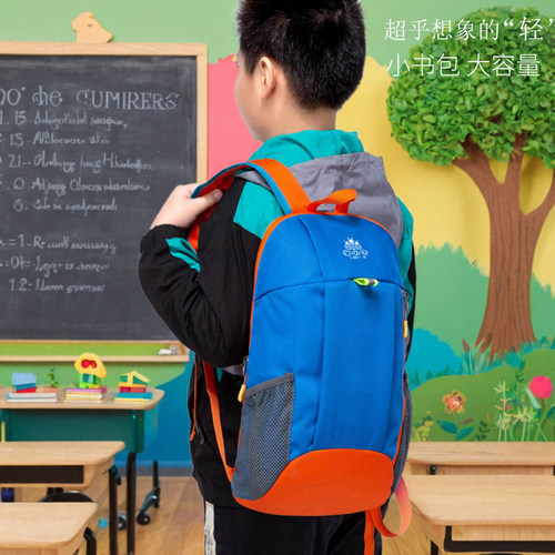 儿童户外背包小学生旅行休闲简约轻便男女孩旅游秋游春游双肩背包