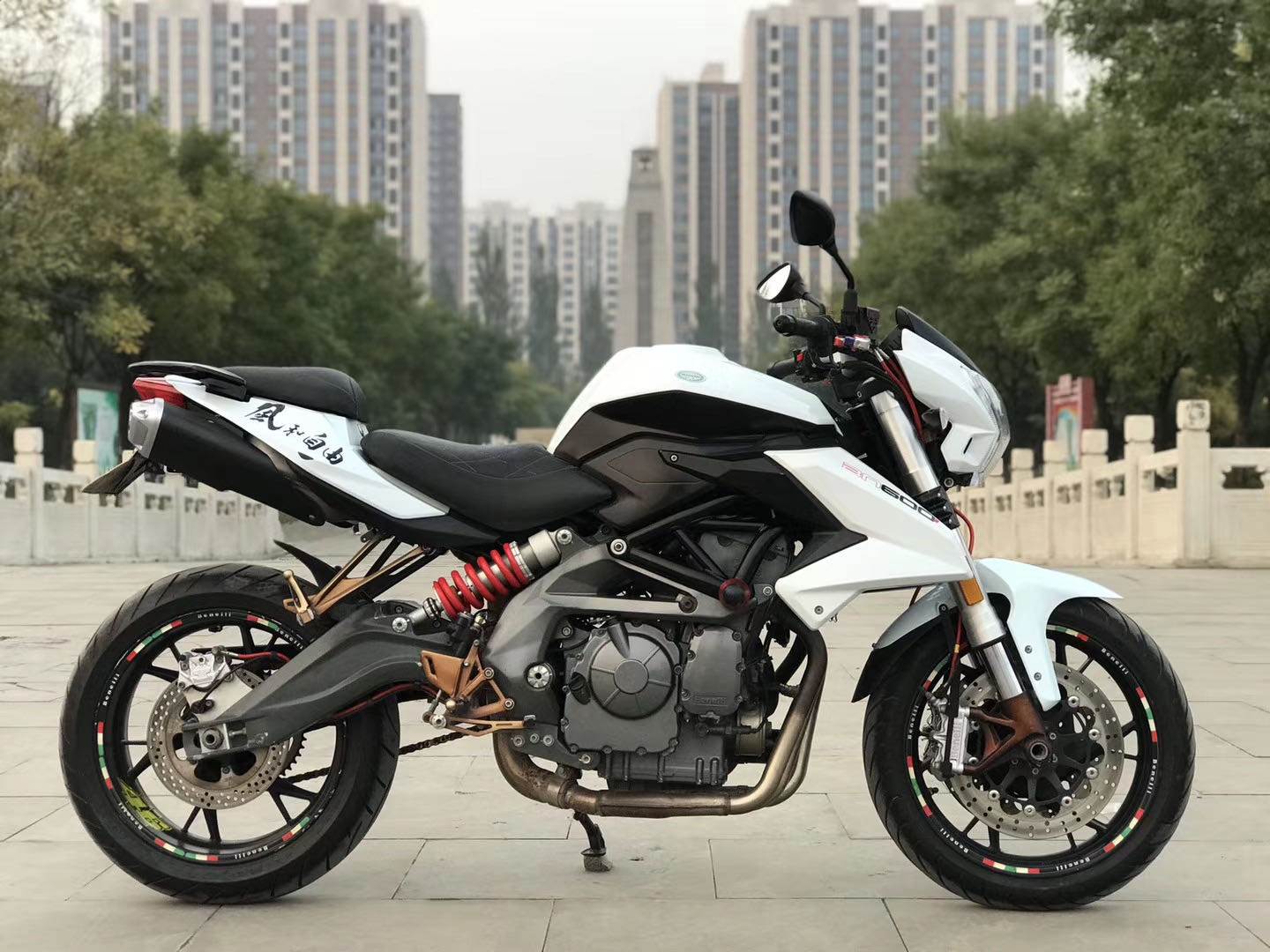 贝纳利bj黄龙600cc摩托车跑车电喷水冷400国产四缸街车趴赛重机车