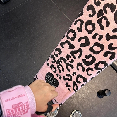 运动汗巾健身房垫巾隔脏毛巾器械撸铁瑜伽垫布铺巾速干吸水吸汗