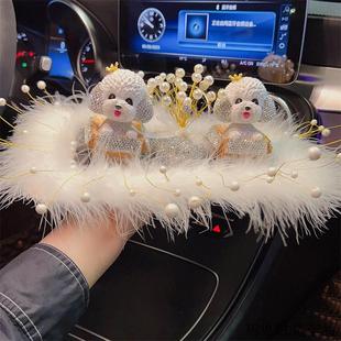 镶钻摇头狗狗车载摆件汽车香薰香水瓶女人车内中控台装饰品女司机