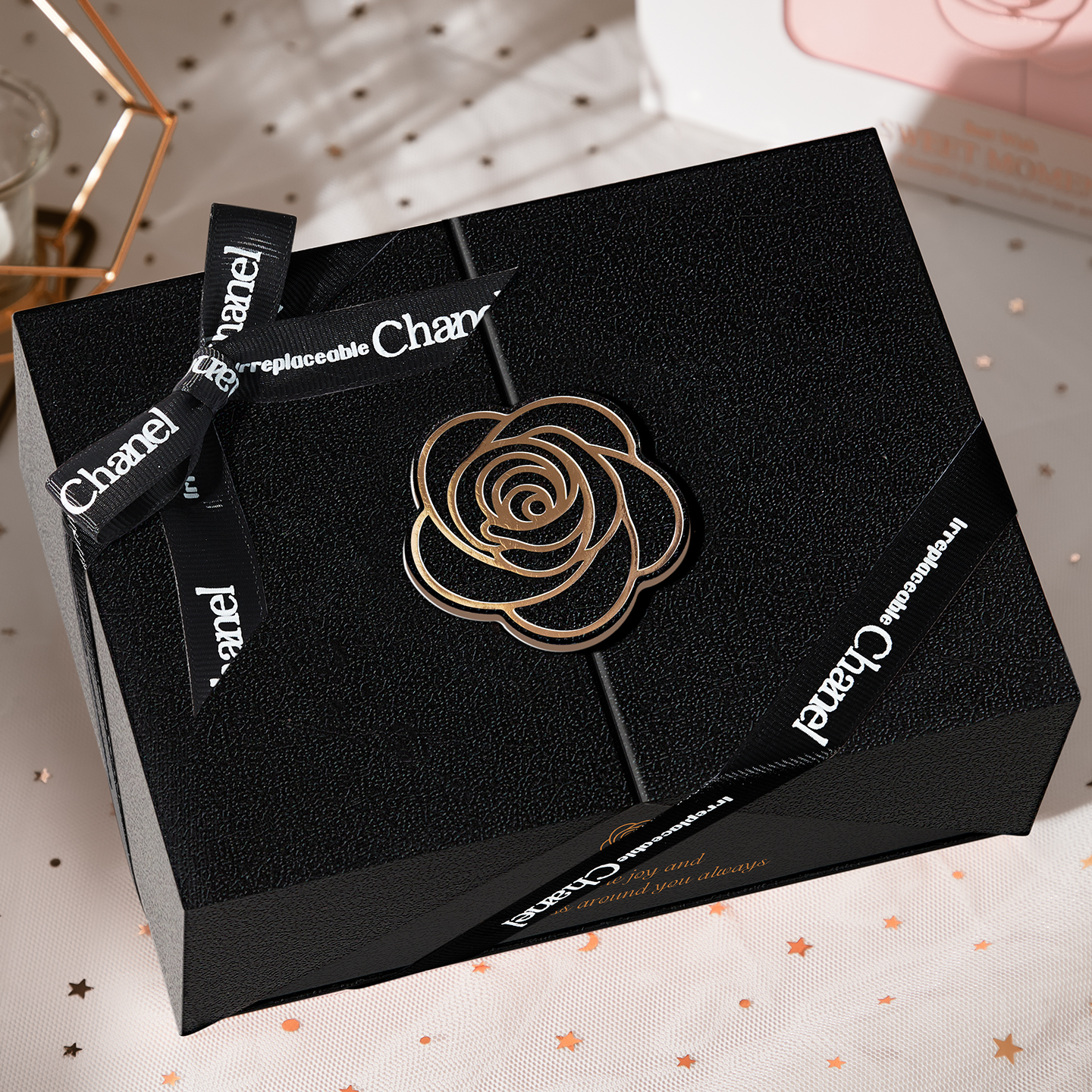 高级轻奢感黑色烫金礼盒送礼好物