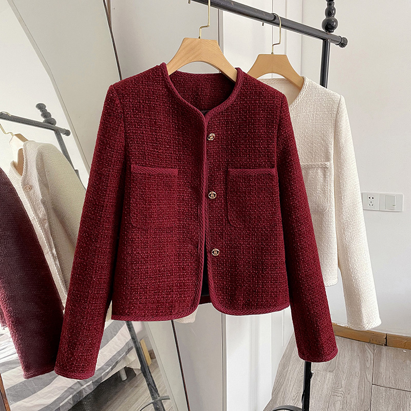 含羊毛的百搭金属纽扣非常好看