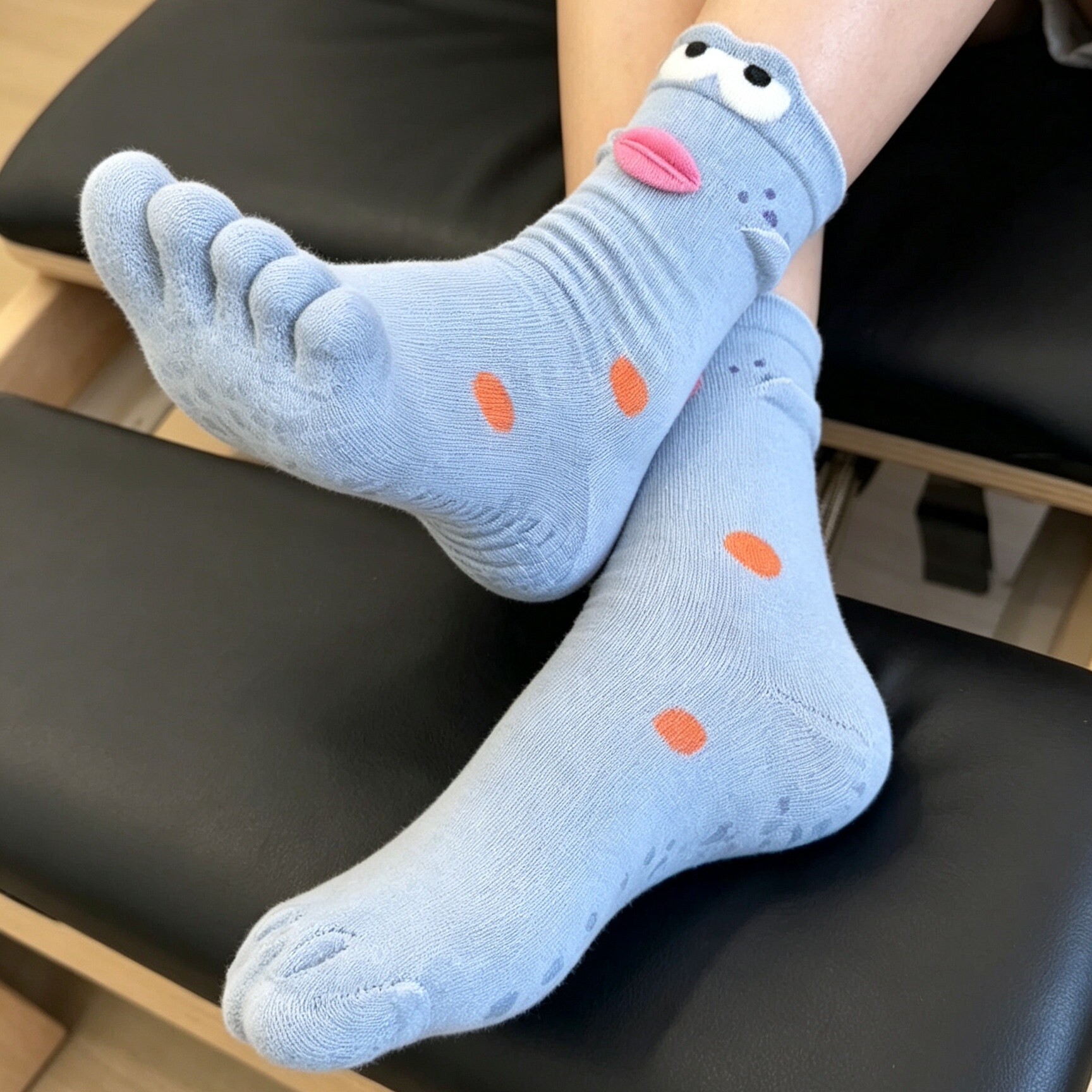 五指瑜伽袜专用普拉提比奇堡小丑鱼防滑分趾卡通室内健身运动中筒