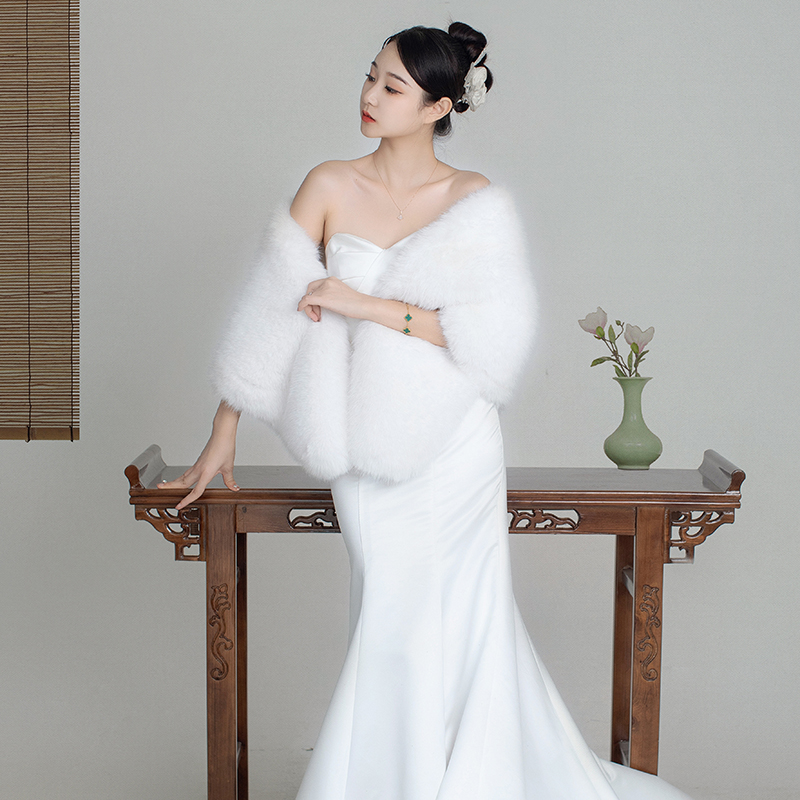 寻觅拾光婚礼婚纱披肩女秋冬保暖