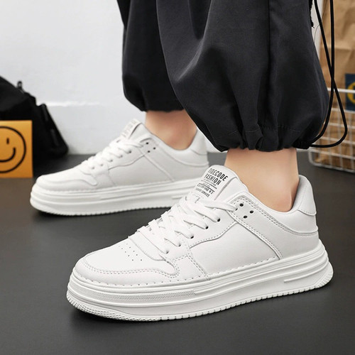 夏季男鞋新款透气鞋子男潮流百搭厚底小白鞋子男运动休闲板鞋潮鞋