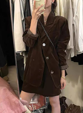 咖色西装套装女秋装2026新款干练气质女装丝绒外套半身裙子两件套