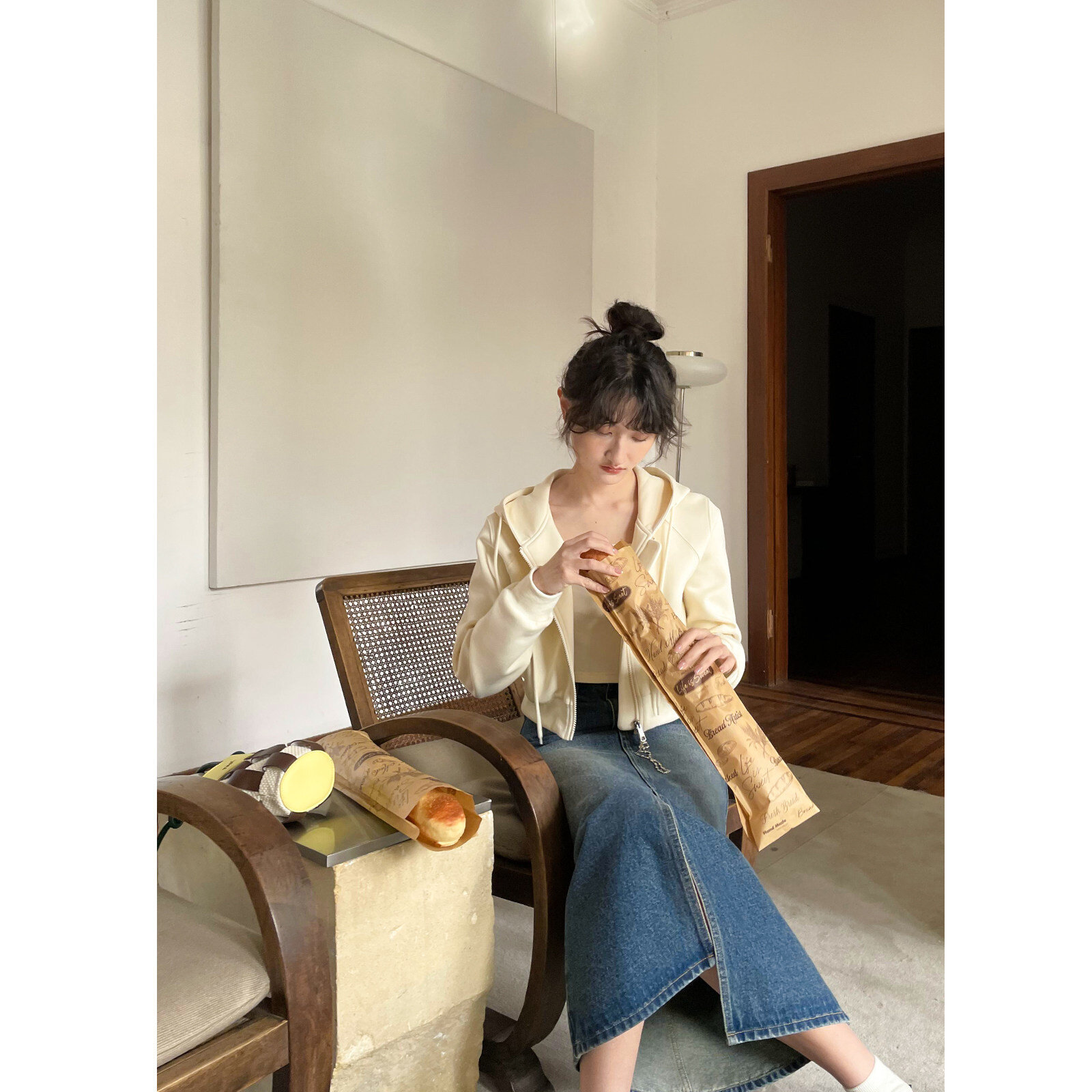 复古牛仔开叉半裙女2026夏新款百搭高腰显瘦直筒中长裙