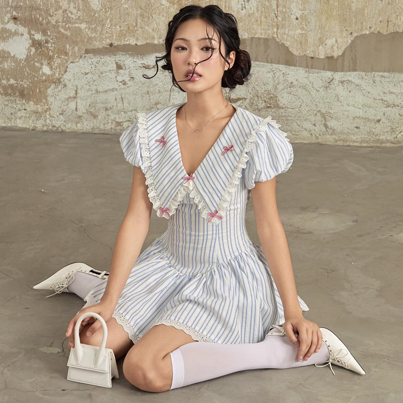 French Sweet and Spicy Bow Lace Patchwork Puff Sleeve Dress for Women, Autumn Blue Striped Slim Fit A-Line Dress