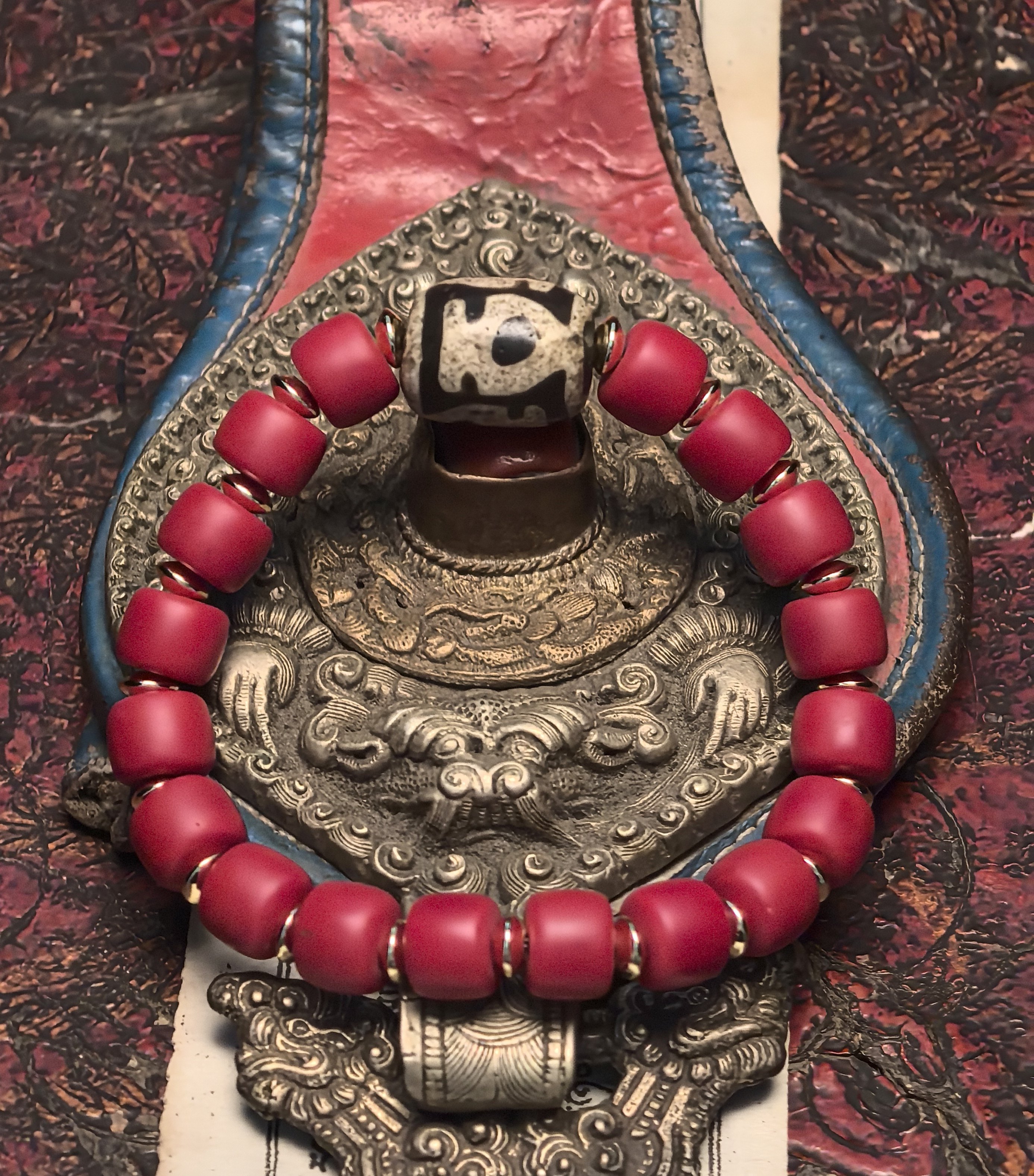 清代藏地实修【老料器宝瓶达洛天珠】搭配雪芭琉璃佛珠手串