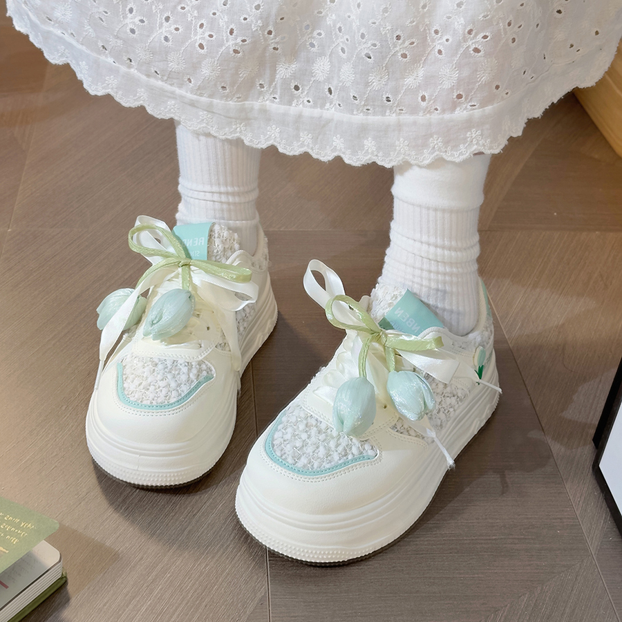 人本薄荷绿小白鞋女2025爆款小香风配裙子穿女鞋厚底韩版板鞋子女