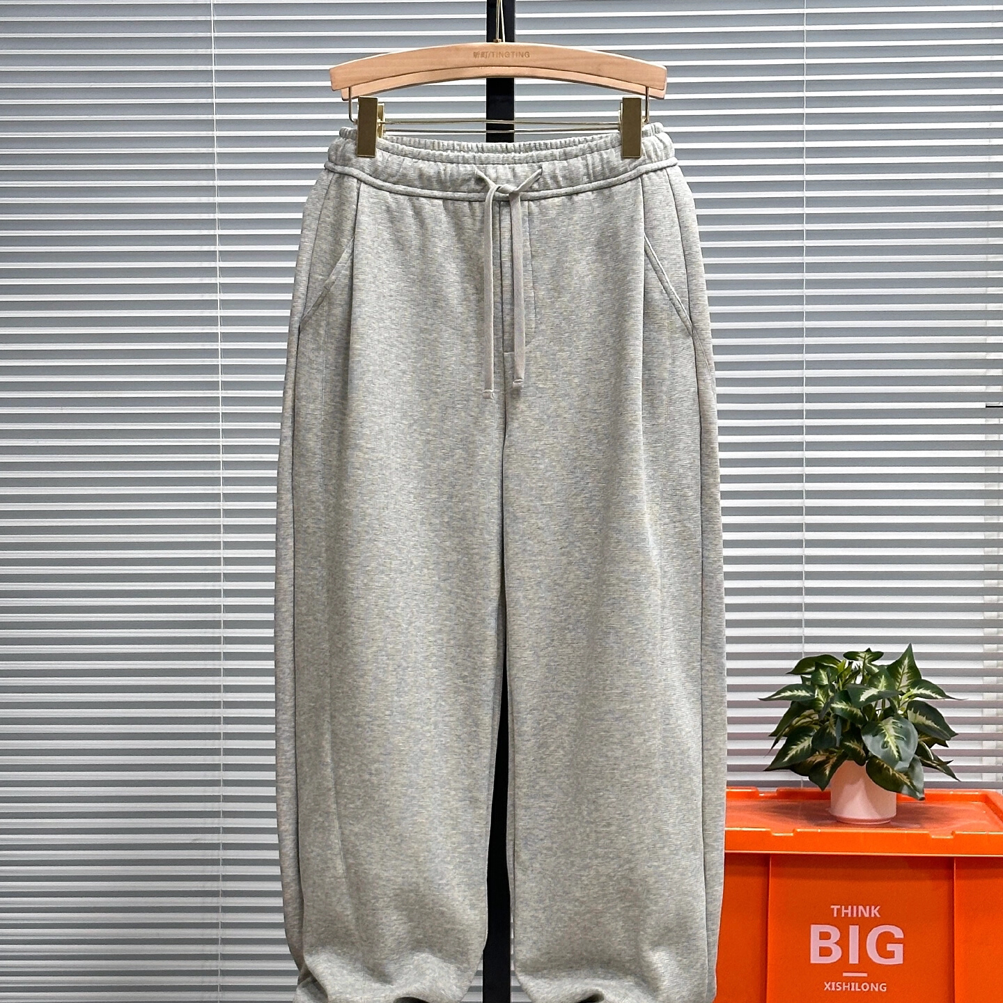 【香港·型仕格调】百搭灰色卫裤男宽松直筒春秋季慵懒松弛感美式