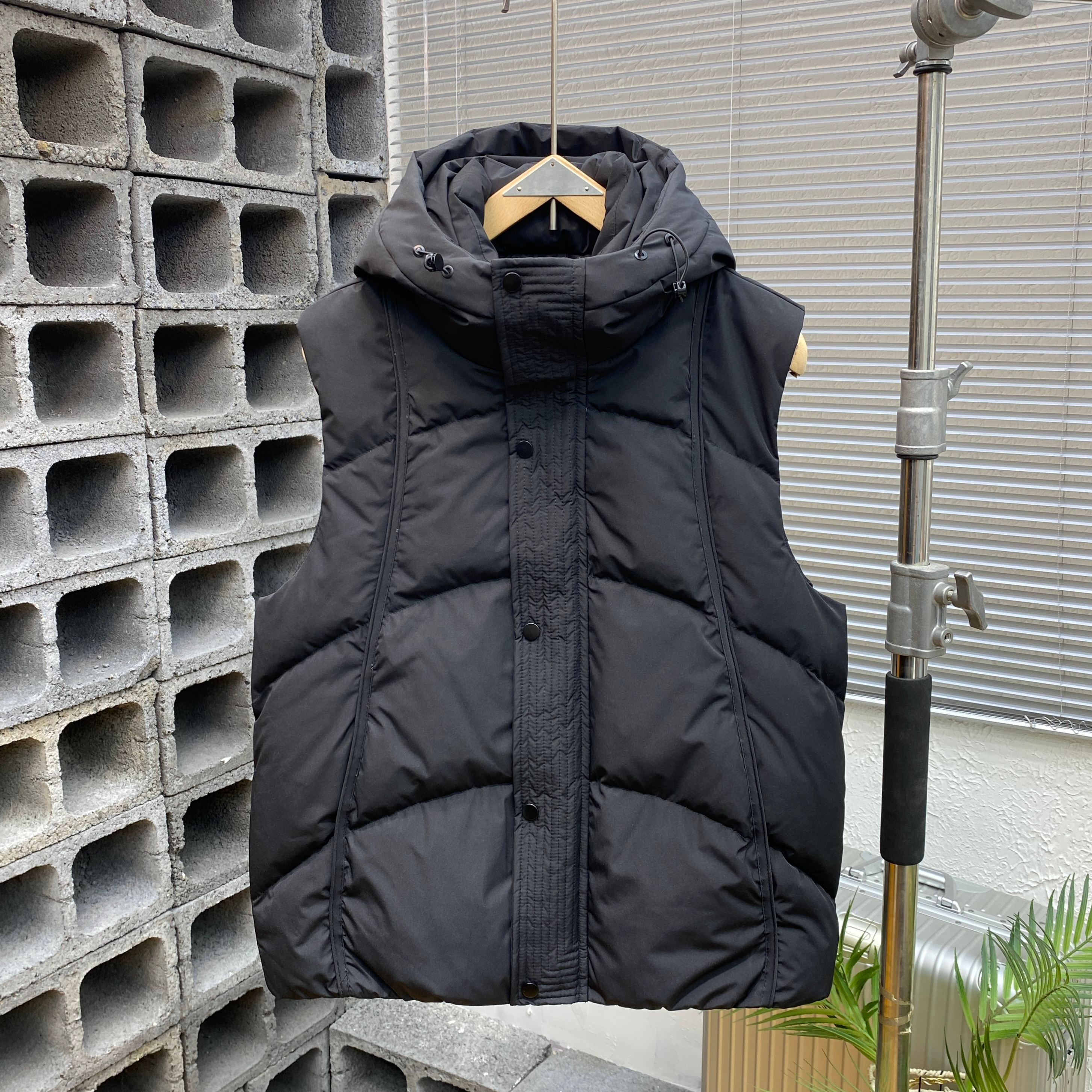 潮牌宽松休闲连帽羽绒棉马甲