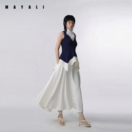 MAYALI2026夏季新品针织撞色连衣裙V领拼色鸢尾花无袖不规则上衣