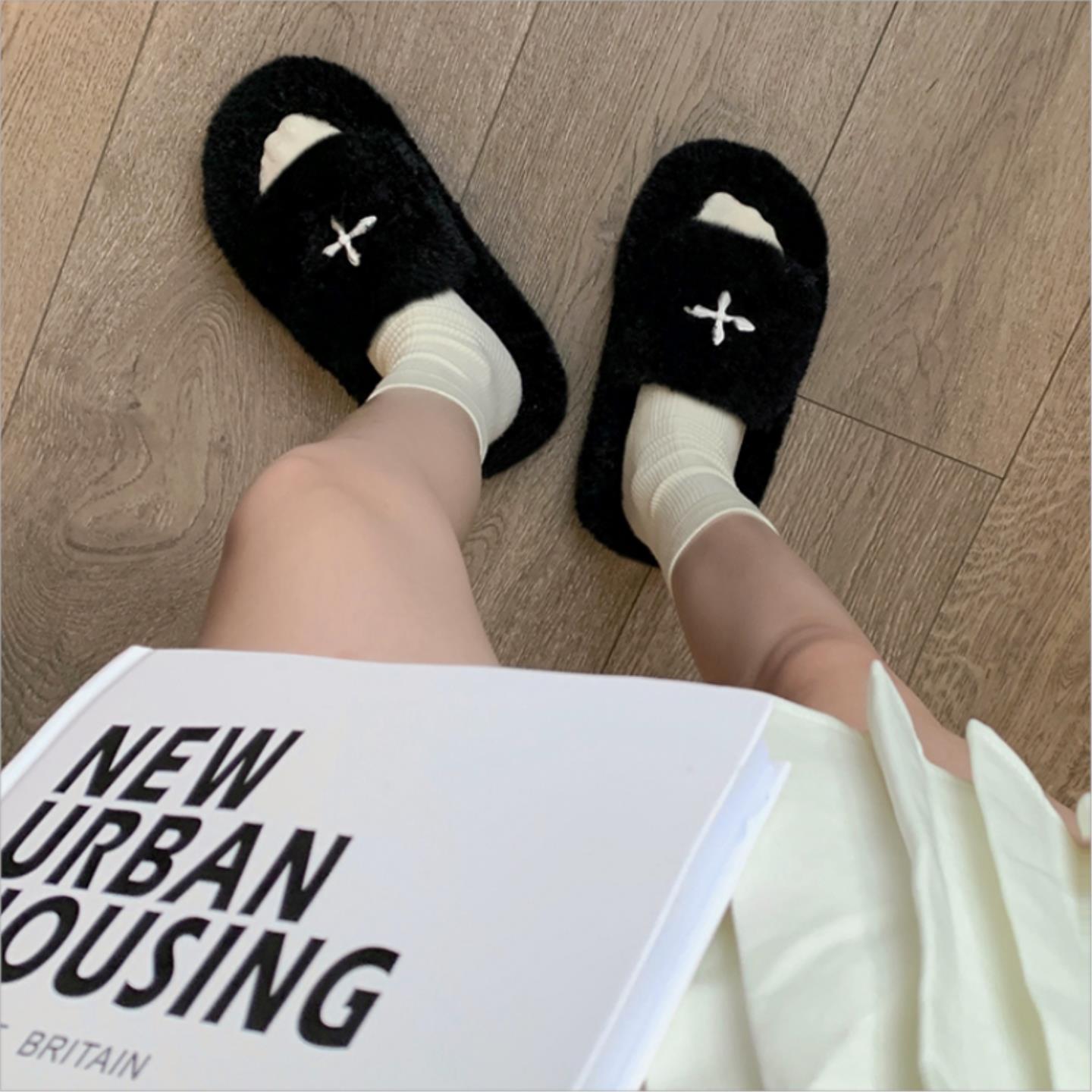毛毛拖鞋女外穿2026春秋新款韩版ins潮鞋毛茸茸刺绣居家厚底拖鞋