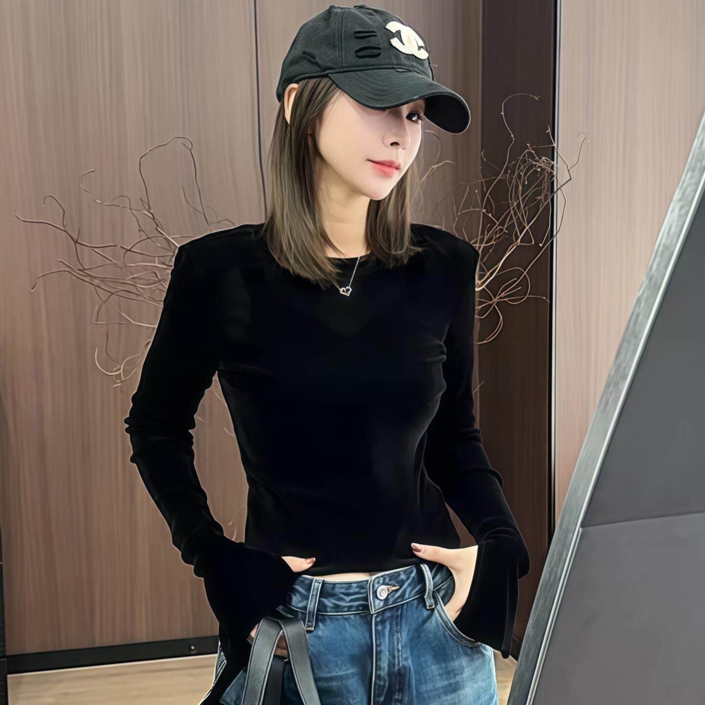 JOYIASS开叉袖口黑色丝绒T恤女2025新款秋季紧身显瘦长袖圆领打底