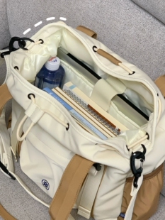 早八通勤包女大容量大学生单肩斜挎美式日常轻便休闲包复古托特包