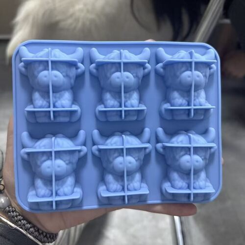 Silicone ice cube mold硅胶冰立方模具可爱的兔子跟高地牛