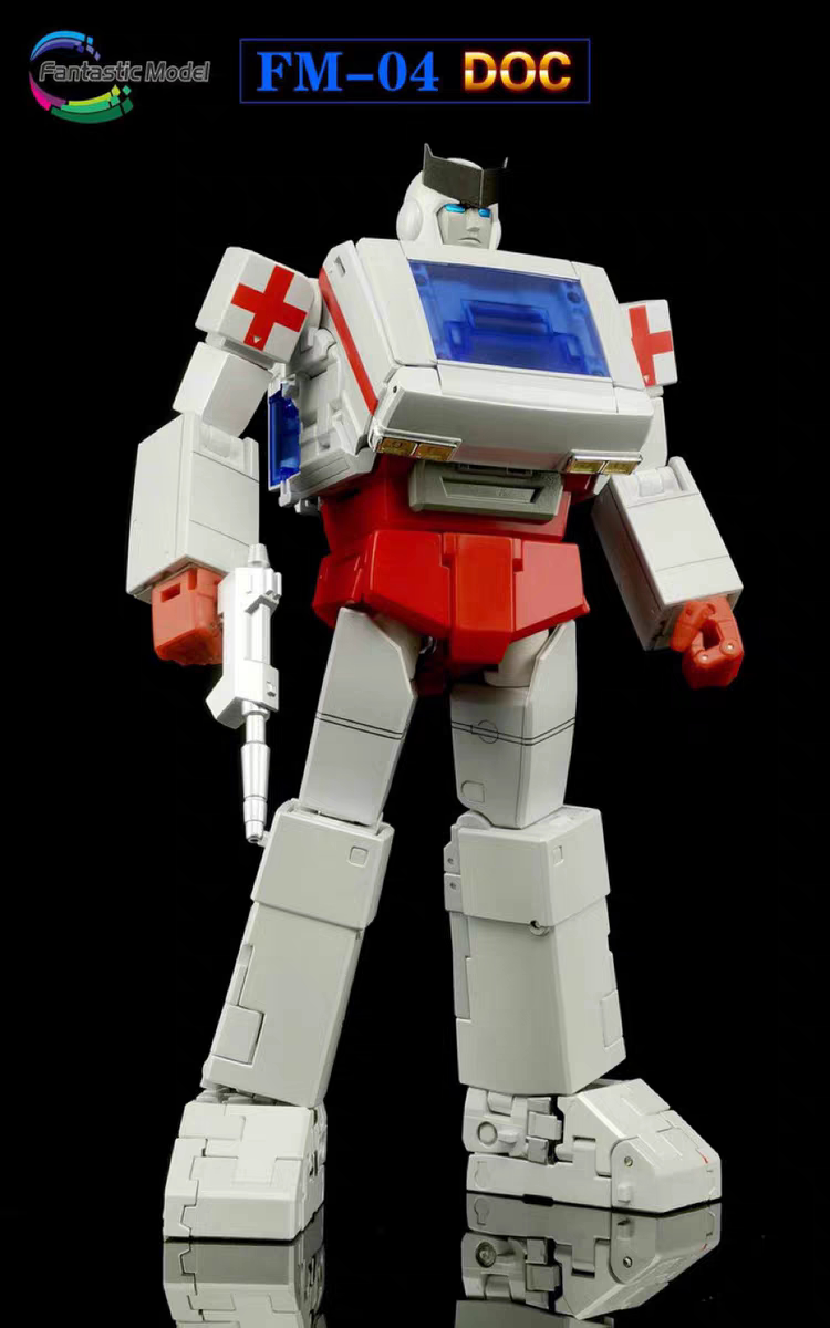 goods in stock   FansToys   FM-04 ambulance   FM04   FT ambulance MP proportion alloy deformation Model