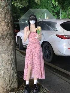 茶歇碎花吊带连衣裙子女收腰气质设计感小众荷叶边中长裙夏季 法式