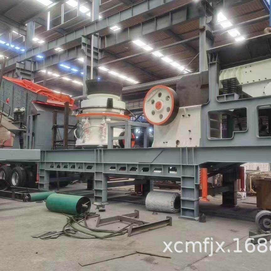 移动欧版鄂式破碎机流动铁矿石破碎车500吨移动石灰石破碎设备