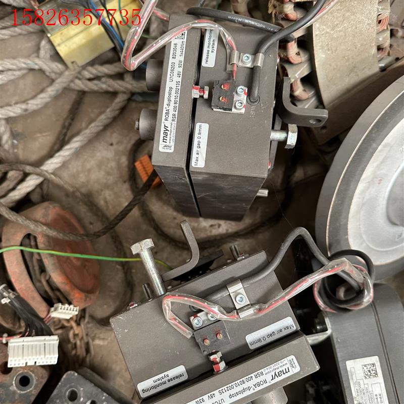 东芝电梯抱闸制动器 RSR 400/8010.00213S(议价)