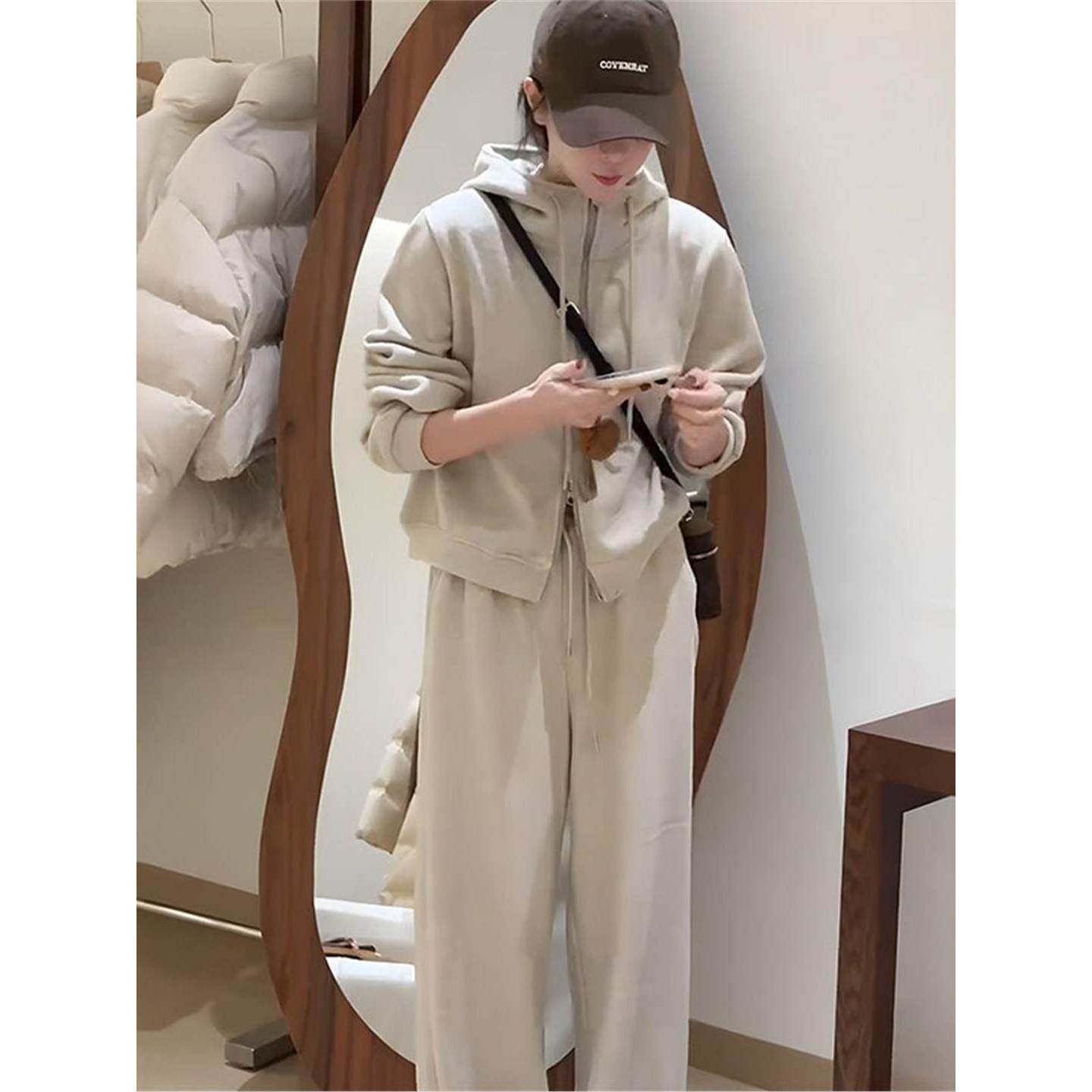秋冬搭配一整套女宽松减龄连帽加绒开衫卫衣高腰显瘦直筒裤两件套