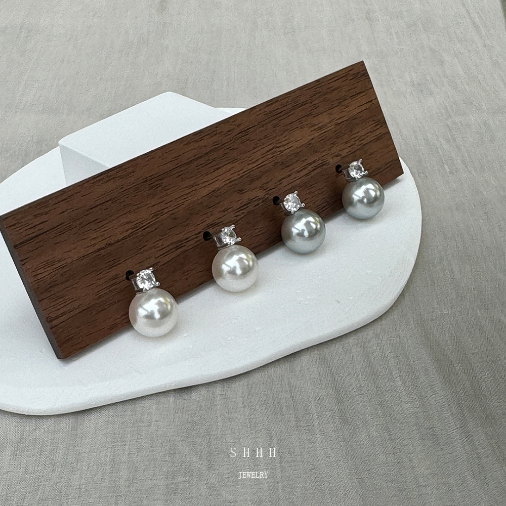 王妃款银灰/澳白色纯银珍珠耳环