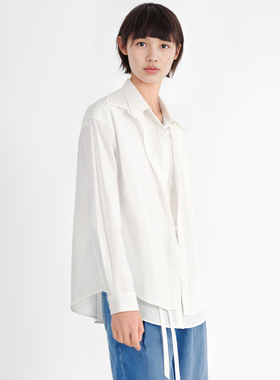 小着暖冬 CS17 白色双层设计廓形衬衫 恰落叶翩翩