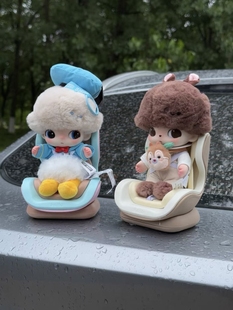 泡泡玛特dimoo迪士尼奇奇蒂蒂搪胶唐老鸭8分可动人偶车载安全座椅