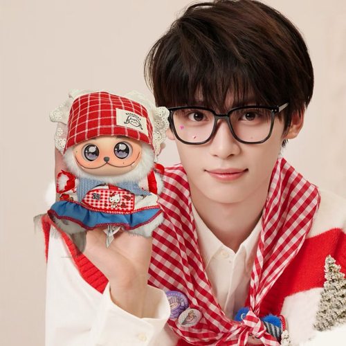 Gismow梓渝联名同款娃衣留白公仔小憨包联盟毛绒10cm搪胶衣服着替