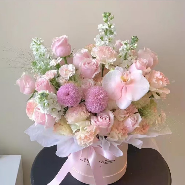混搭花材乔迁生日抱抱桶鲜花