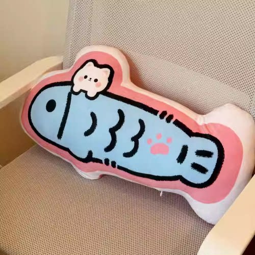 卡通小鱼抱枕沙发腰靠可爱宿舍