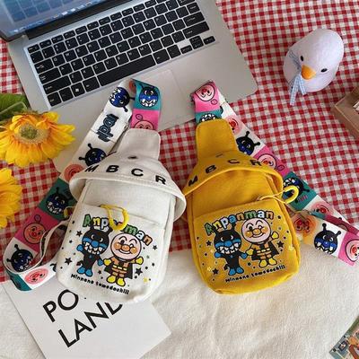 斜挎包小型可爱百搭轻便女胸前装手机的随身包夏日胸包设计感新