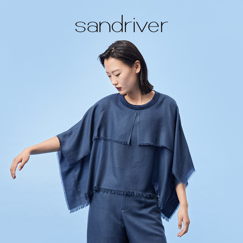 sandriver沙涓圆领斗篷式女上衣春夏宽松舒适流苏T恤女