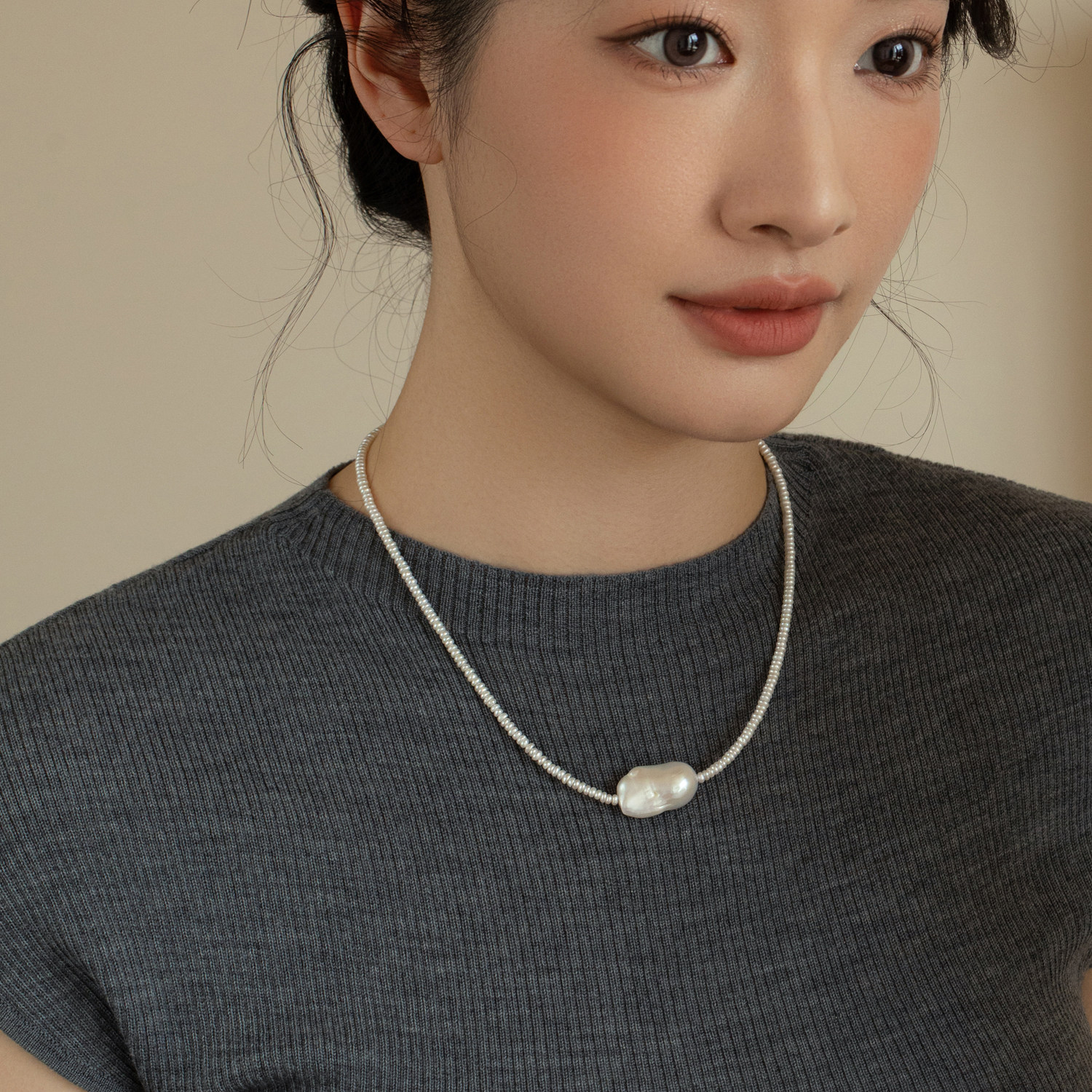 巴洛克珍珠项链女生礼物不规则异珠秋冬锁骨链毛衣链通勤百搭颈链