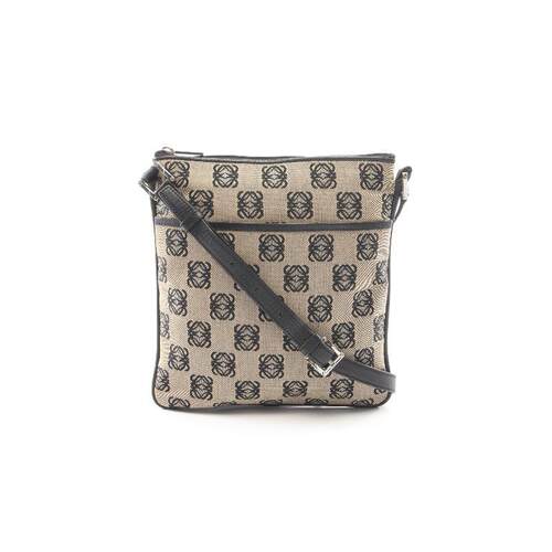 中古Loewe罗意威斜挎包