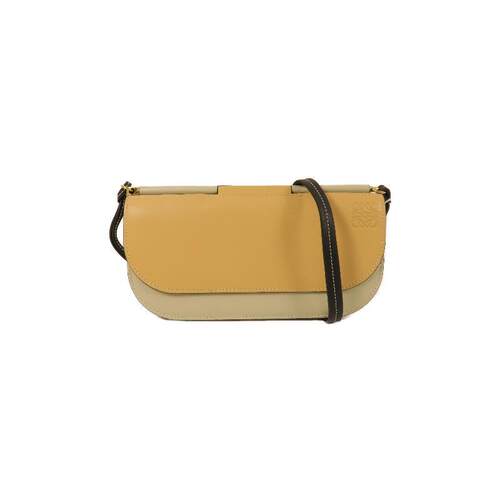 中古Loewe罗意威斜挎包