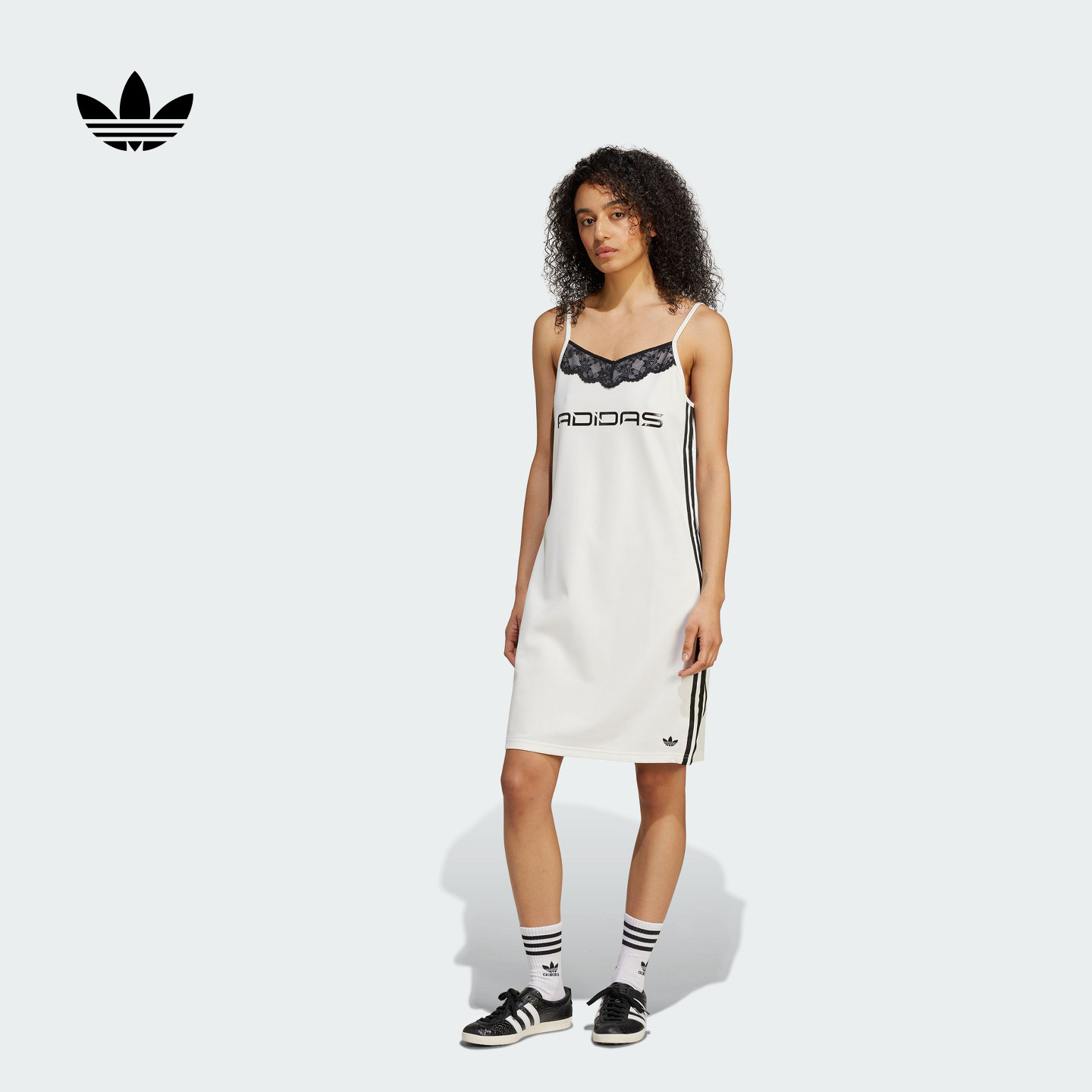 阿迪达斯三叶草女吊带蕾丝连衣裙