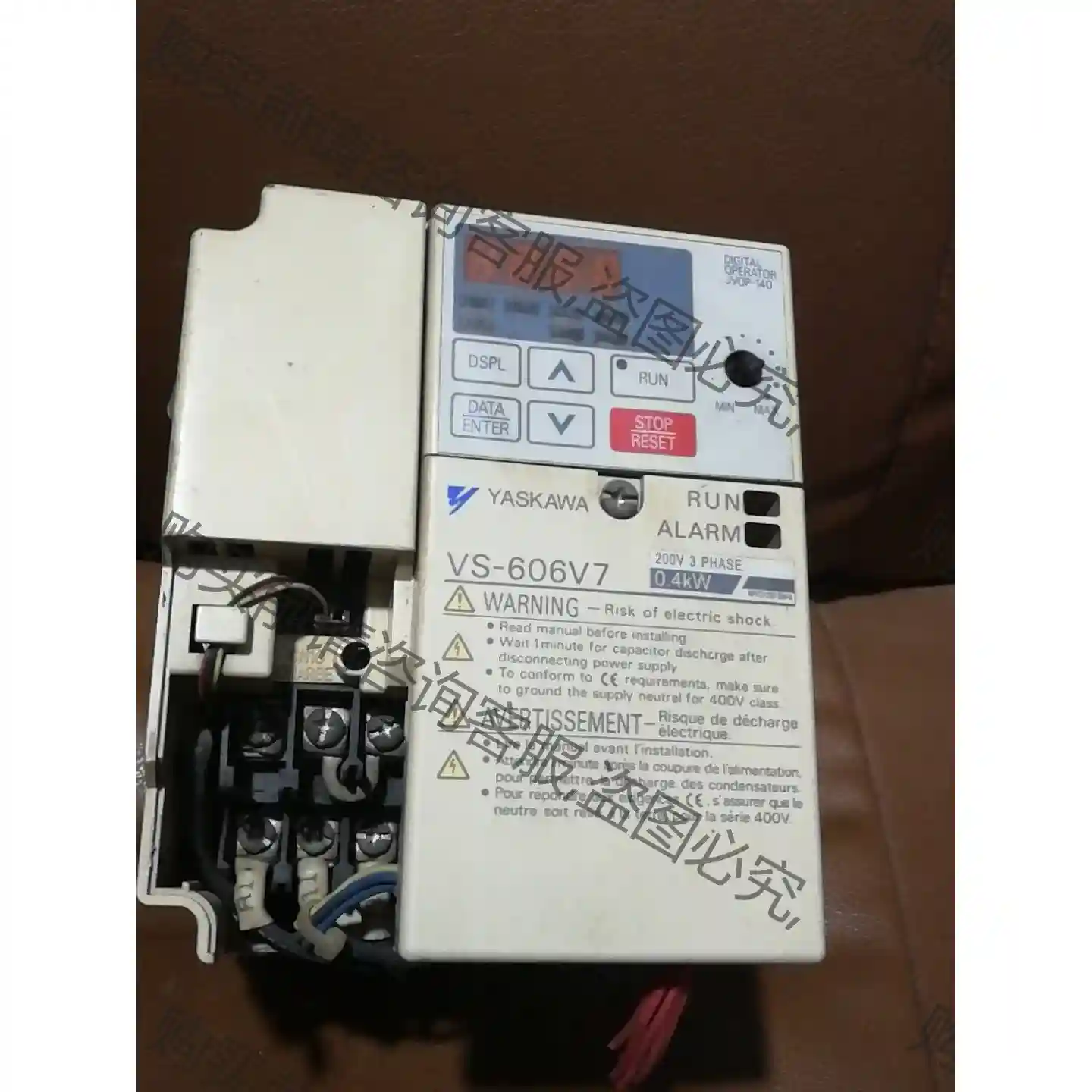 拆机安川变频器 CIMR-V7AT22P2，0.4kW 22 议价再拍 拆机件