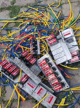 DYNAMCO进口拆机气控阀岛X129和d20d0a00和d 议价再拍 拆机件