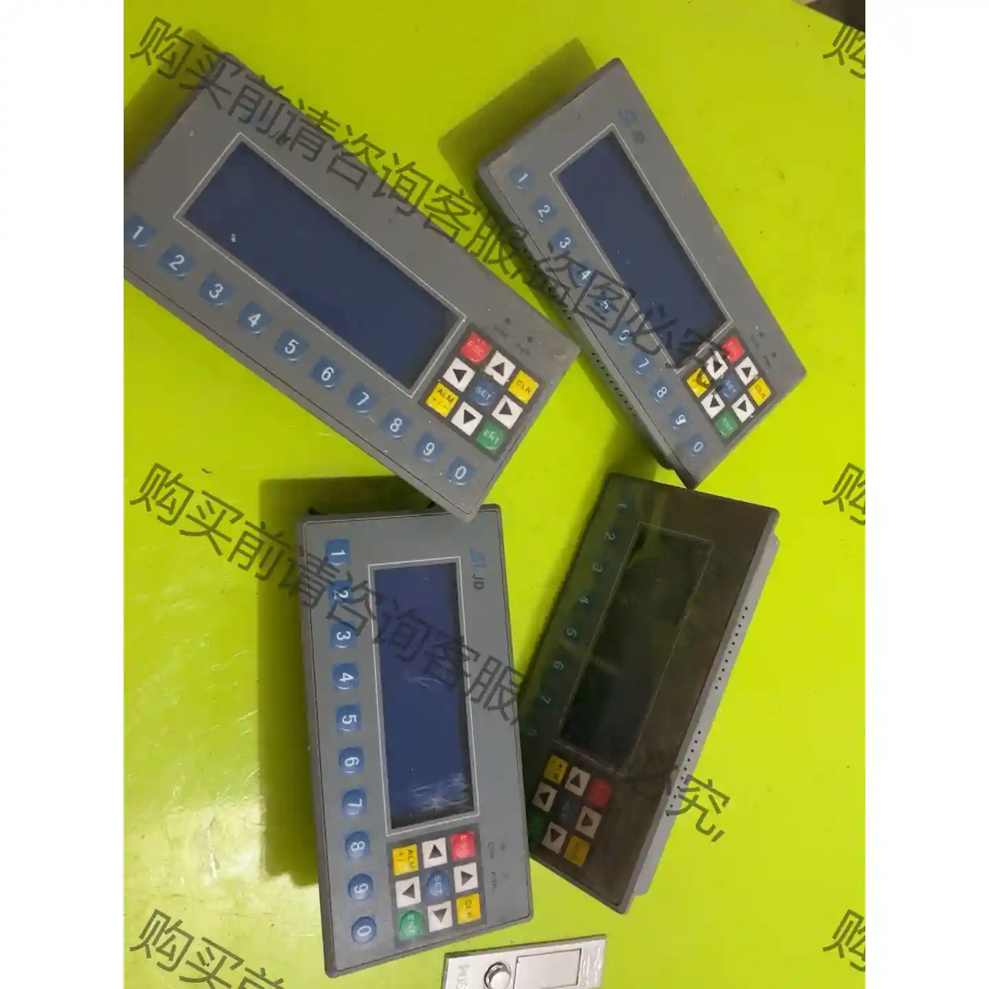 三凌SLJD文本显示器MD306L九成新左右都有膜！有28个 议价再拍 拆