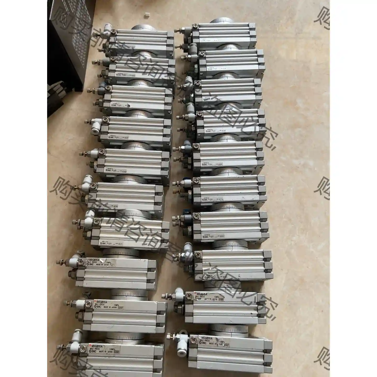 SM旋转气缸有20个，型号MSQB10A，口罩机拆机。实物 议价再拍 拆