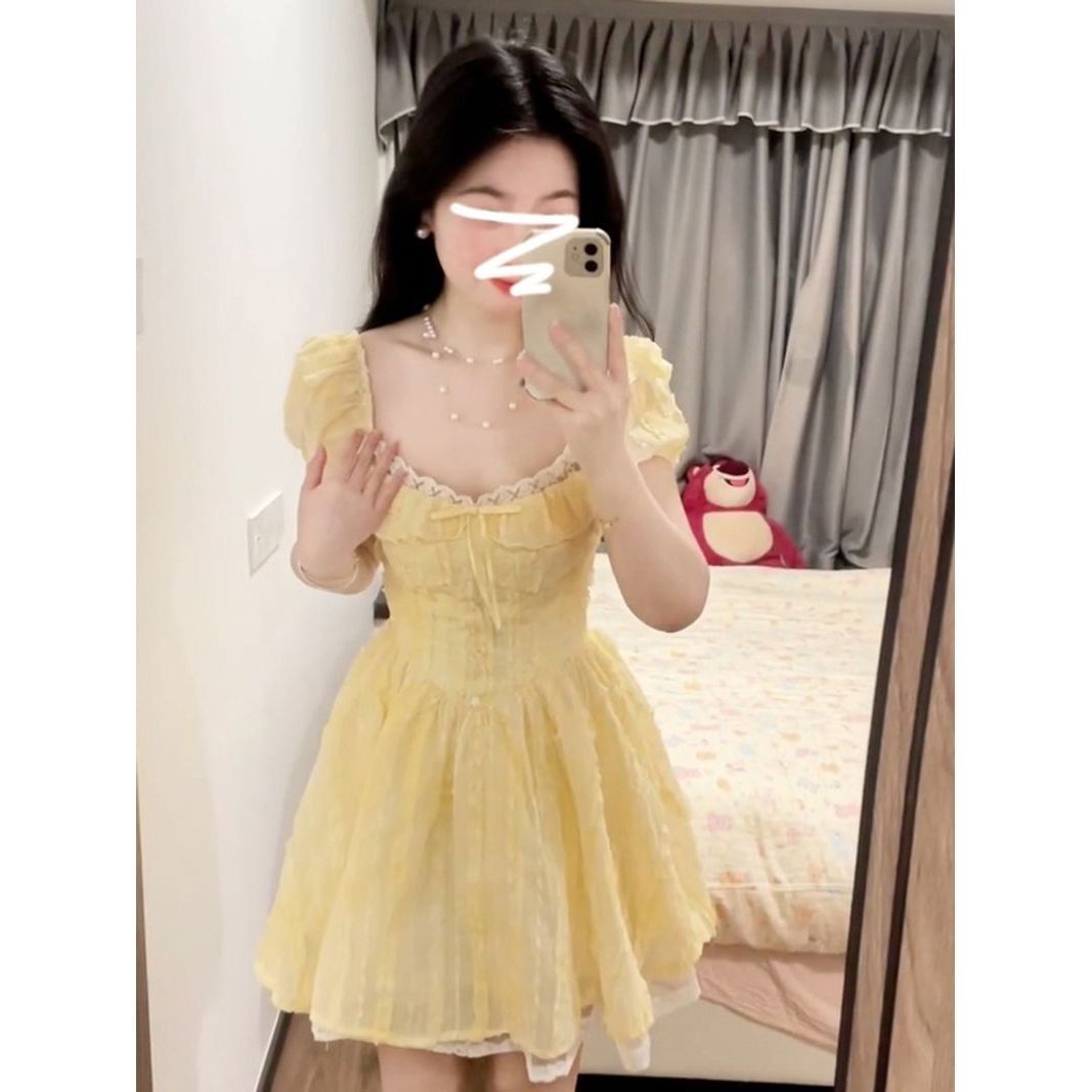 黄色方领少女泡泡袖收可