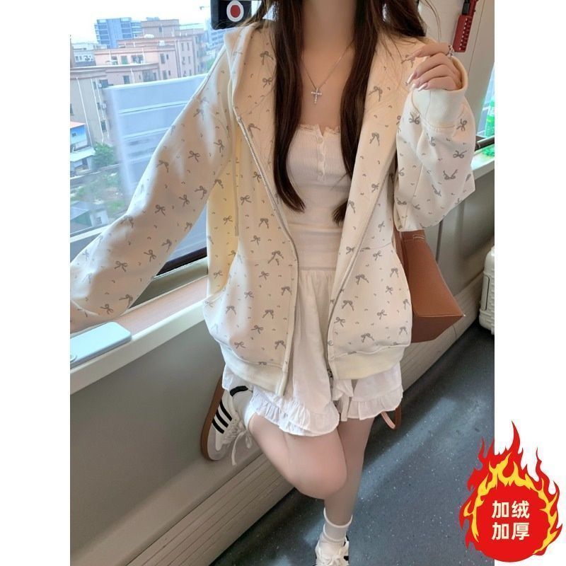 甜美蝴蝶结碎花连帽卫衣