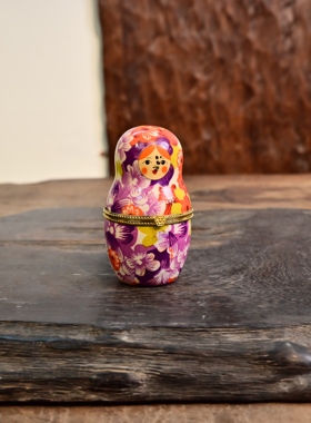 日本回流俄罗斯套娃型储物罐瓷摆件铜镶嵌