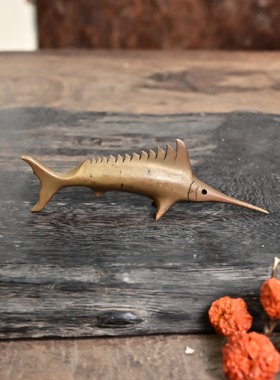 日本回流剑鱼铜摆件