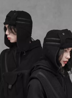 XKBJ原创暗黑风新时尚2026小众设计秋冬轻奢水洗裁剪牛仔雷锋帽子